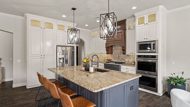Photo of 9112 Sw 30th Ter, Oklahoma City, OK