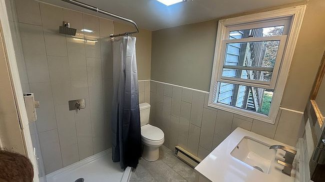 Photo of 7 Hemlock Ln, Albany, NY