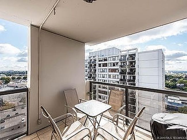 Image of 450 W 7th St Apt 1803