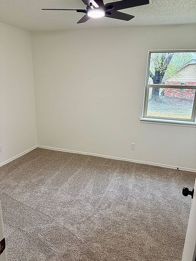 Photo of 426 Burbank St, Muskogee, OK
