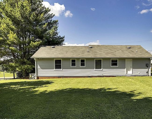 Photo of 136 County Road 461, Etowah, TN