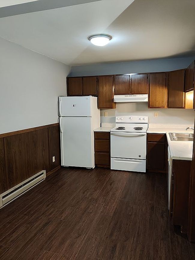 Image of 506 Commercial St Apt J