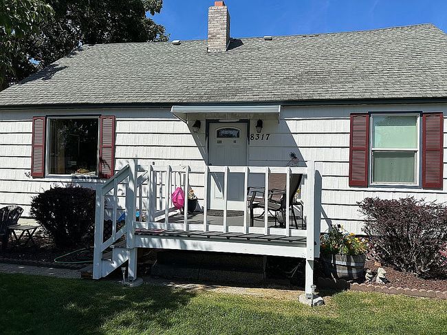 Image of 8317 E Alki Ave