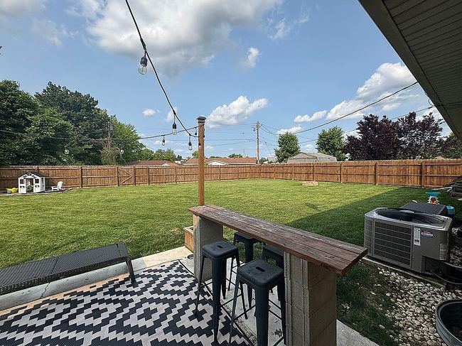 Photo of 702 Lafayette Ave, Godfrey, IL
