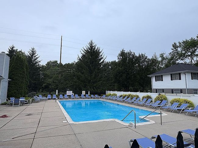 Photo of 8112 Glenwillow Ln Unit 104, Indianapolis, IN