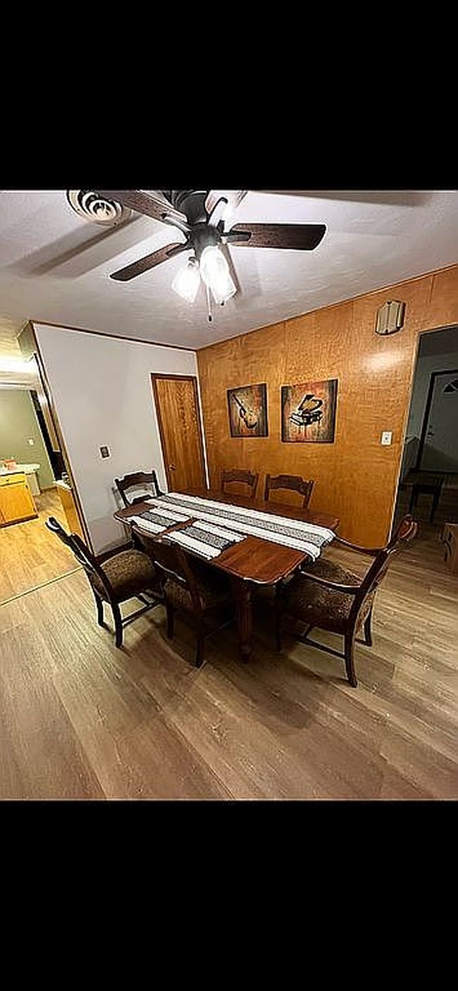 Photo of 906 S Tennessee Ave, Chanute, KS