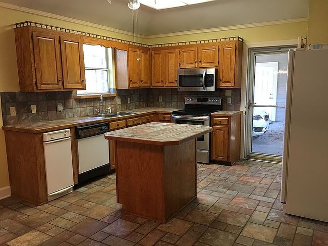 Photo of 4080 Old Baker Rd, Zachary, LA