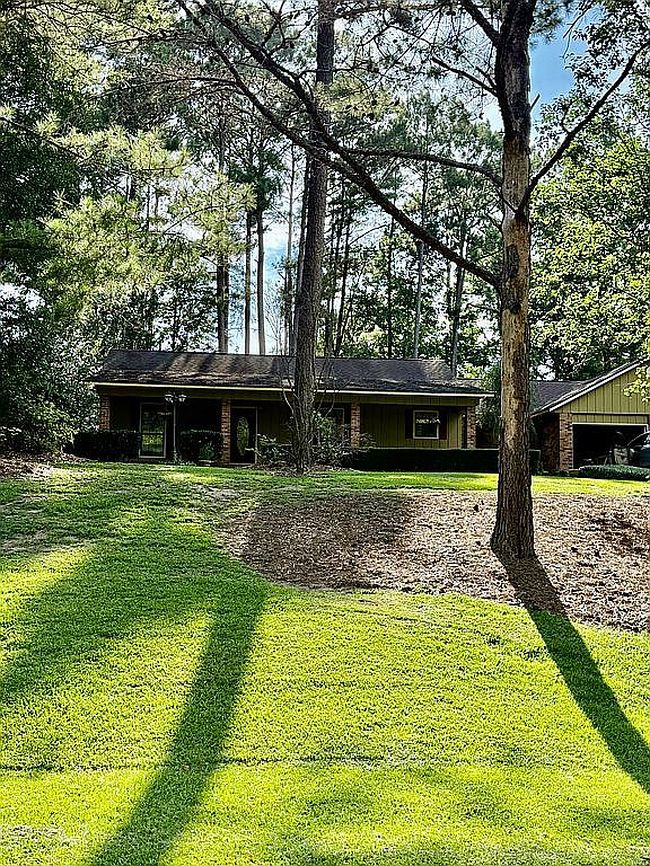 Photo of 211 Delta Dr, Hattiesburg, MS