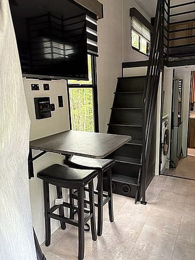 Image of 638 Crowe Cir