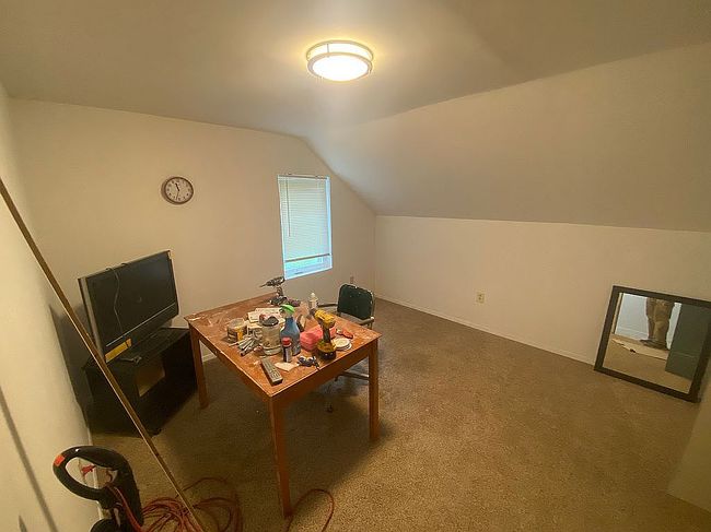 Photo of 1374 E End Rd, Homer, AK