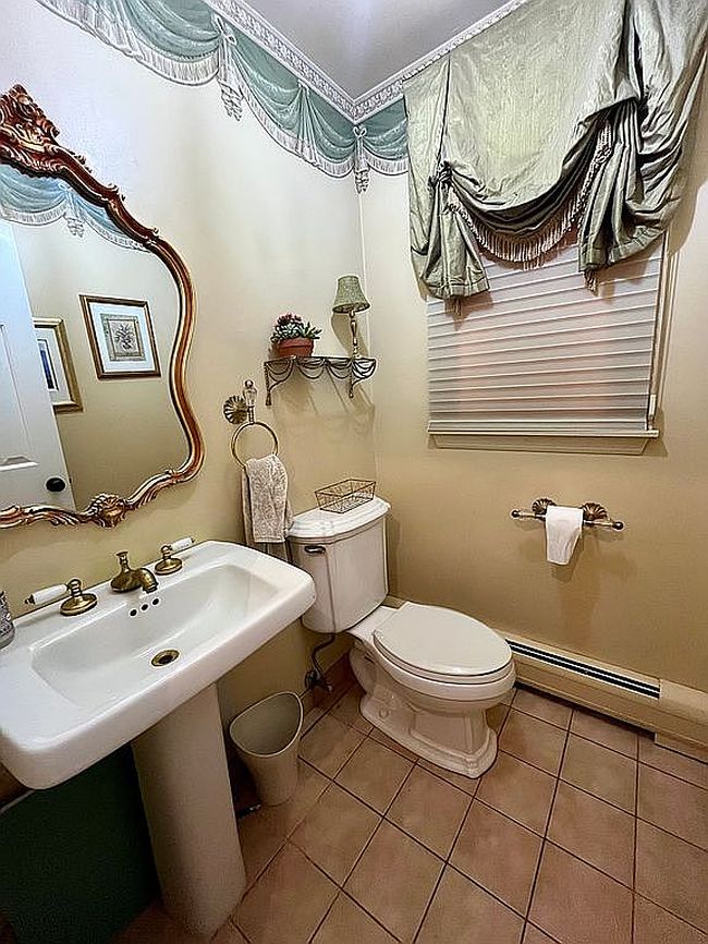 Photo of 51 Trommel Dr, Mahwah, NJ