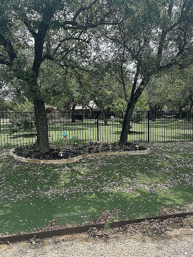 Additional photo 3 of property located at 16207 Big Oak Cir