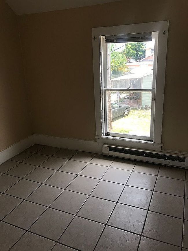 Image of 21 S Peninsula Dr