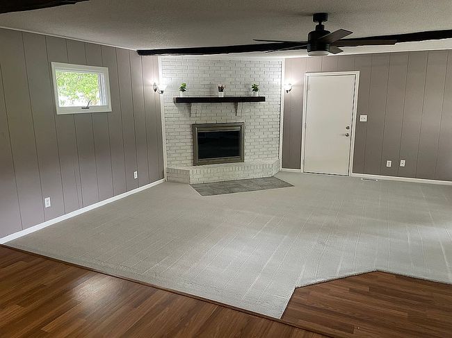Photo of 415 E Spruce St, Chatham, IL