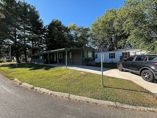 Photo of 102 Gaslight Dr Lot 49
