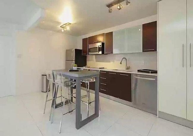 Photo of 1614 West Ave Apt 503