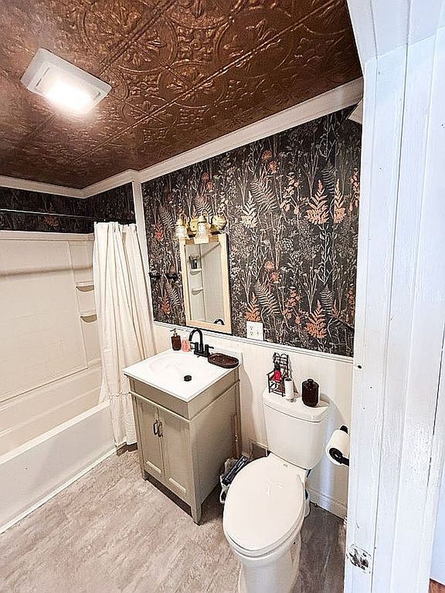 Image of 128 W Michigan St