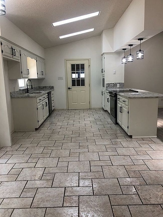 Image of 24 Descollar Cir
