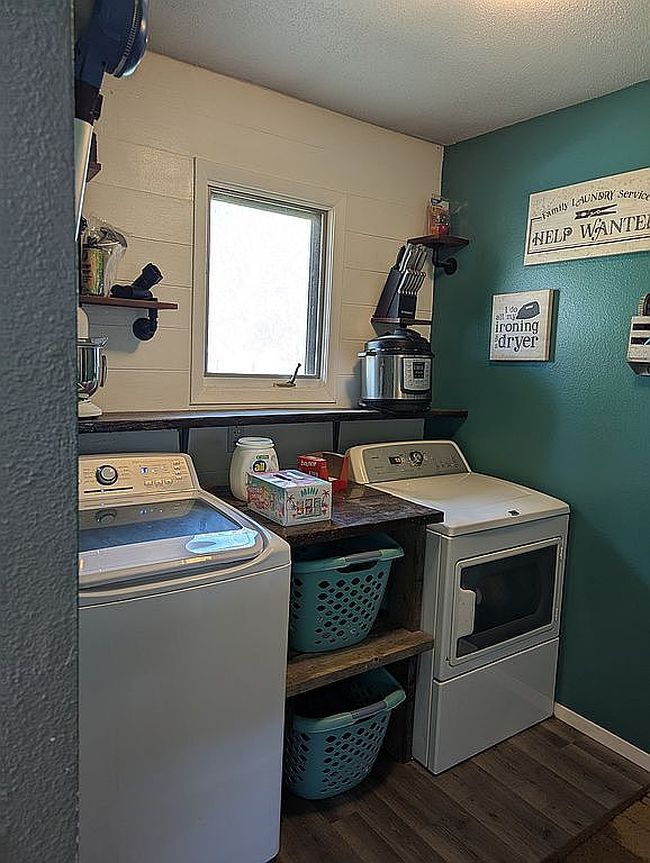 Photo of 104 10th Ave Nw, Bowman, ND
