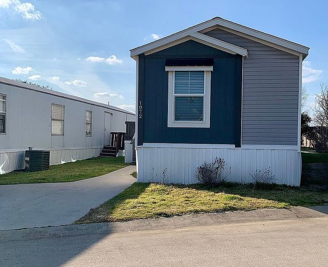 Preview of property located at 617 Holfords Prairie Rd Trailer 1072