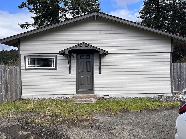 Photo of 1950 Ne Sturdevant Rd, Toledo, OR