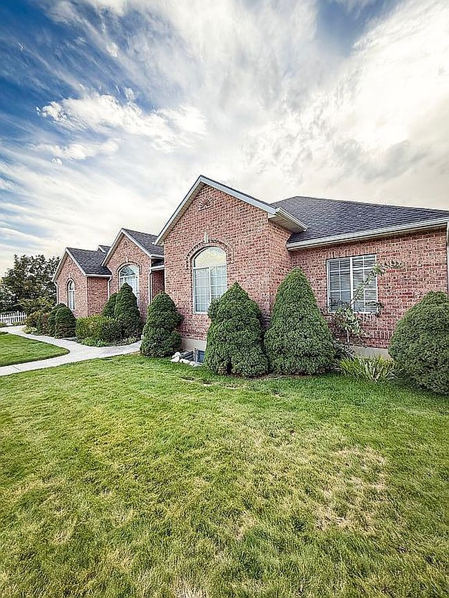 Additional photo 1 of property located at 117 N 1200 E