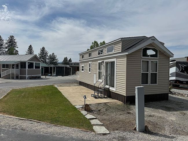 16 Songbird Ln, Usk, WA