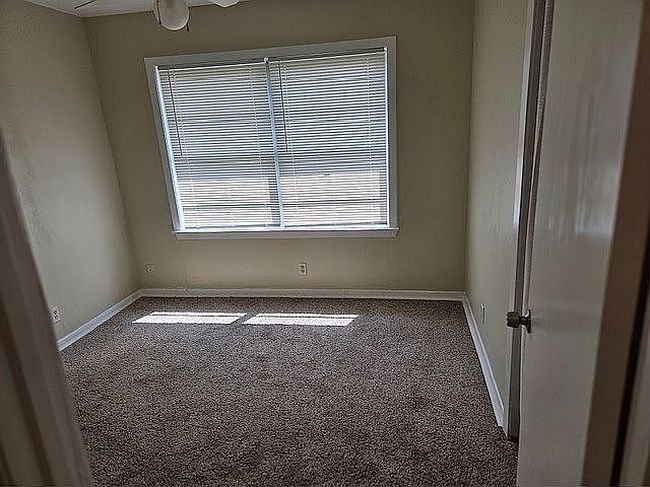 Additional photo 2 of property located at 1005 Callahan Ave