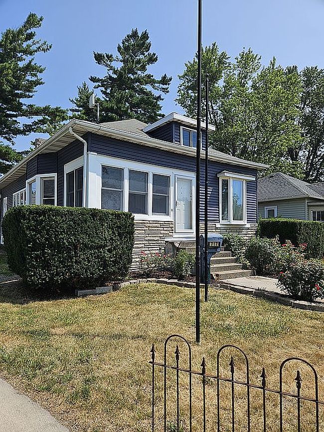 Preview of property located at 717 E Market St