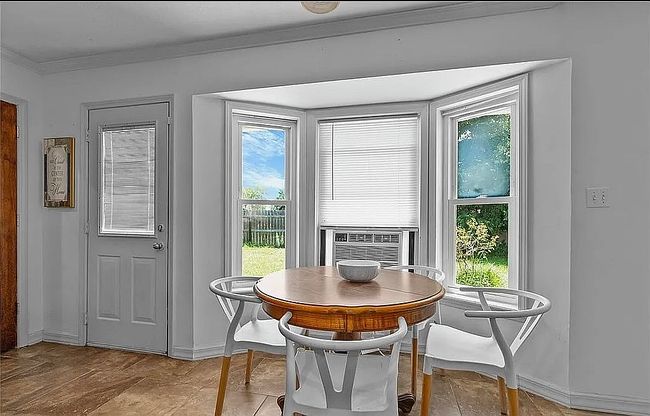 Preview of property located at 601 Ray Lane Cir