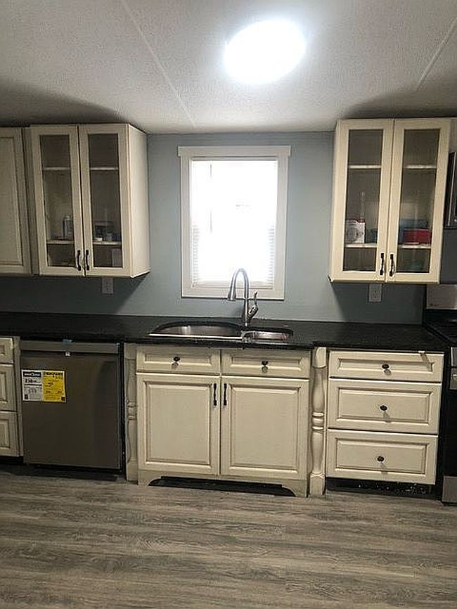 Image of 16 Devilwood Ln