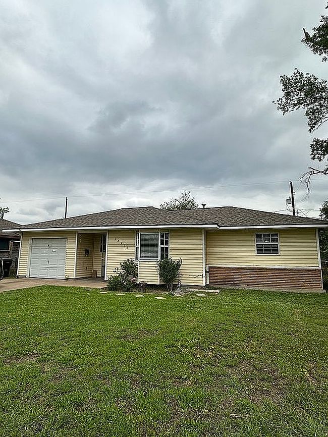 Image of 12925 Knollcrest St