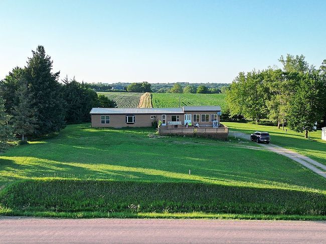 Photo of 43416 Kaiser Rd, Yankton, SD