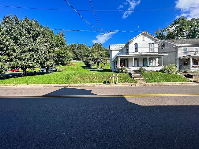 Image of 420 Main St