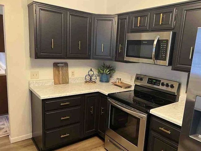 Photo of 104 S Price St, Industry, IL
