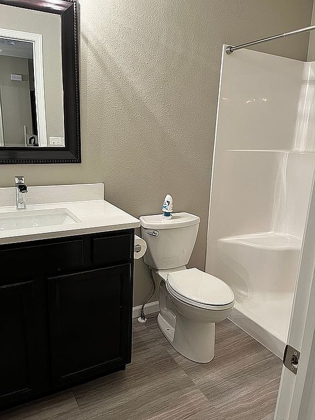 Additional photo 3 of property located at 2008 Marina Rd Se