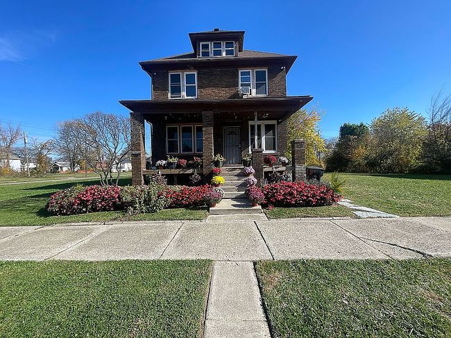 Image of 5952 Hazlett St