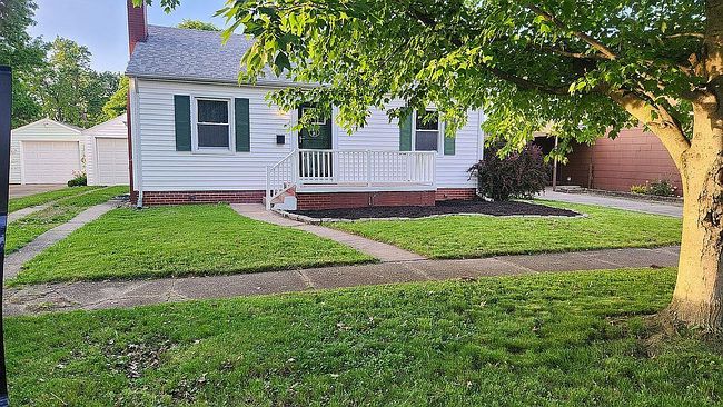 Image of 3324 Richmond Ave