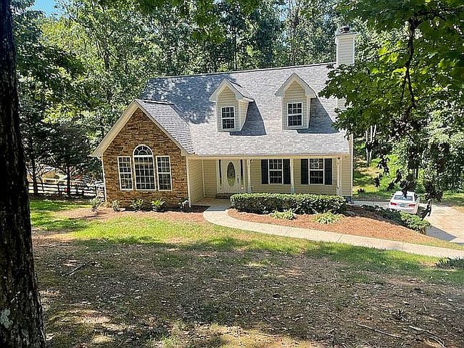 Photo of 152 Hugh Stowers Rd