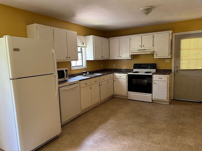 Photo of 110 Tom Stringfellow Rd, Lucedale, MS