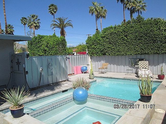 Image of 1255 E Buena Vista Dr