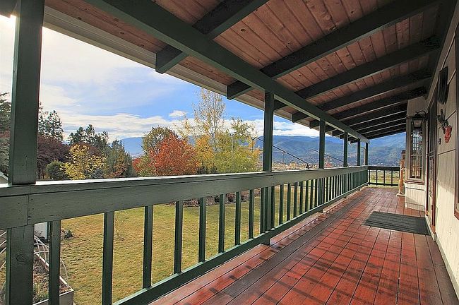 Photo of 320 Gaerky Creek Rd, Ashland, OR