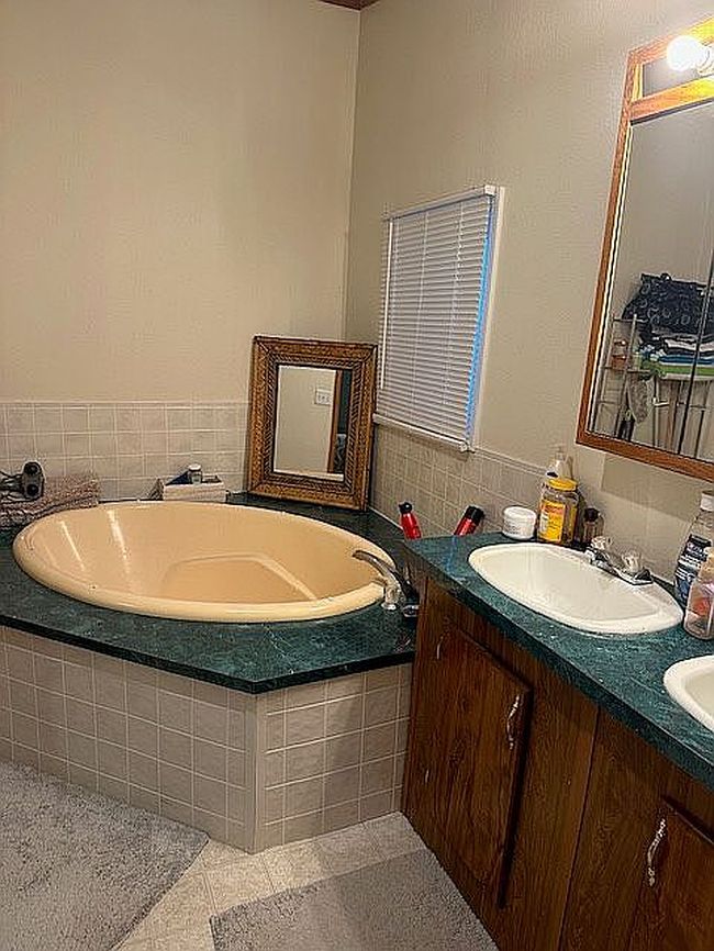 Image of 299 Center Point Dr