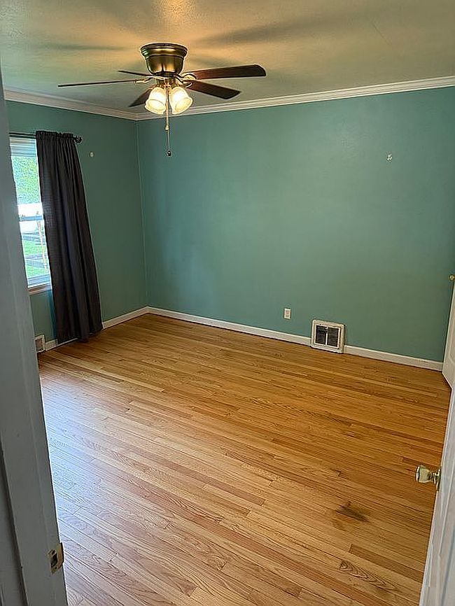 Image of 315 N Hibbard St