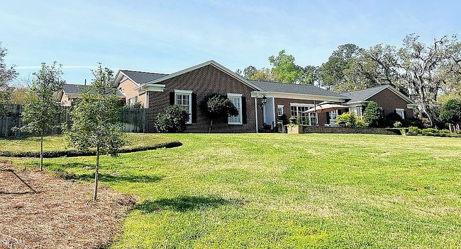 Image of 909 Circle Dr