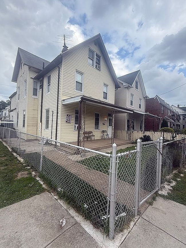Image of 4301 Rhawn St