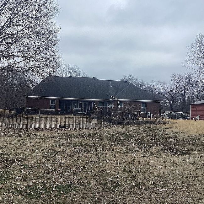 Image of 1591 Locke Rd