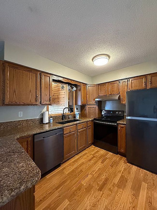 Image of 437 10th Ave E
