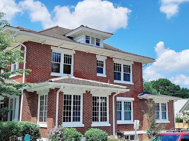 Photo of 400 W Pine St, Johnson City, TN