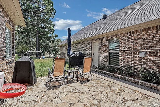 Photo of 343 Saint Charles Blvd, Shreveport, LA